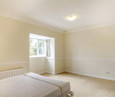 Studio to rent - Photo 6
