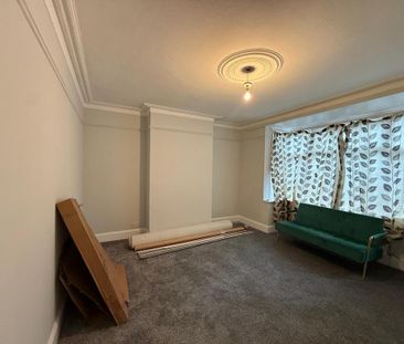 4 bedroom terraced house to rent - Photo 2