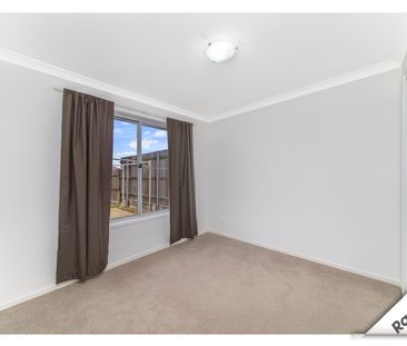 22 Audrey Cahn Street, Macgregor ACT 2615 - House For Rent | Domain - Photo 5