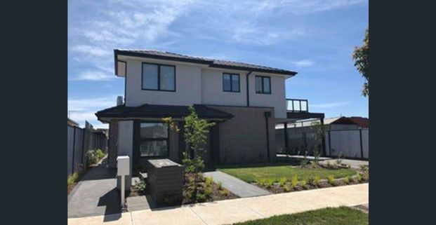 Fantastic Location! - Photo 1