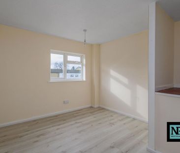 4 bedroom terraced house to rent - Photo 4