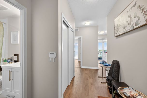 For Lease - 2087 Fairview Street Unit# 1302, Burlington, Ontario - Photo 1