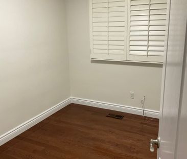 For Lease - 4365 7th Line Unit# Main Floor, Bradford West Gwillimbu... - Photo 5