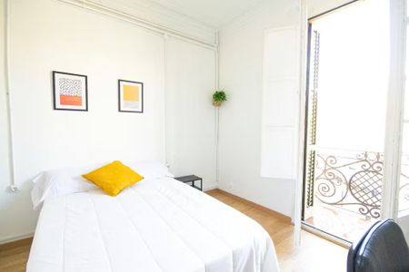 Gran Via de les Corts Catalanes, Barcelona, Catalonia 08015 - Photo 3