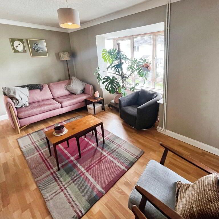 47 Larch Grove, Dunmurry, Belfast, BT17 9QG - Photo 1