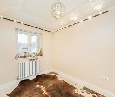 4 bedroom house to rent - Photo 1