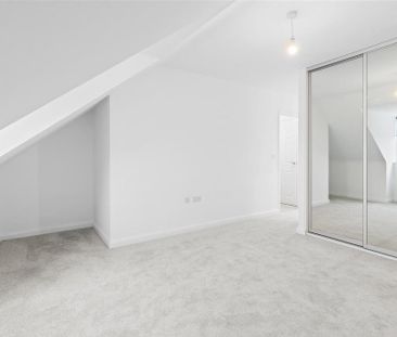 4 bedroom terraced house to rent - Photo 4