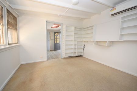 27 Ogilvy Street, Peakhurst NSW 2210 - House For Rent | Domain - Photo 4
