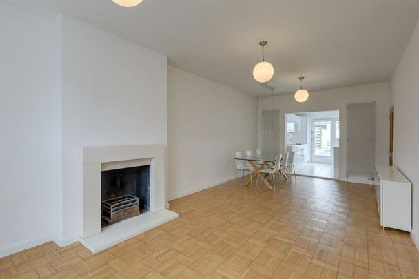 3 bedroom flat to rent - Photo 1