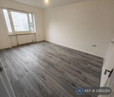3 bedroom maisonette to rent - Photo 3