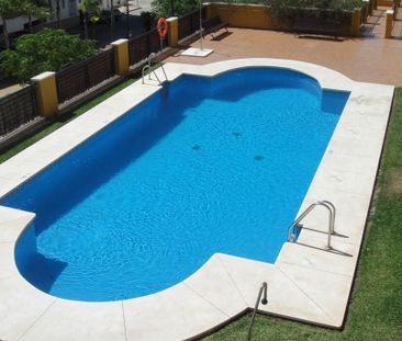 Ático de alquiler en Puerto de Estepona - Photo 6