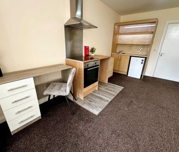 Studio to rent - Photo 4