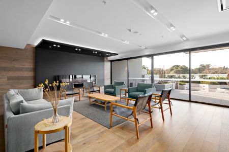 Stylish Apartment in an excellent Location! - Photo 5