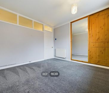 3 bedroom detached bungalow to rent - Photo 6