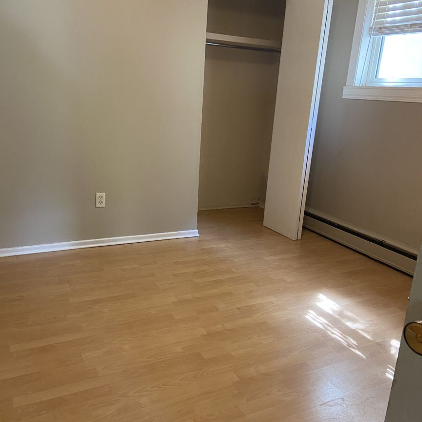 1 Bedroom/ 1 Bathroom in the Perfect Location Near 8th ST - Photo 1