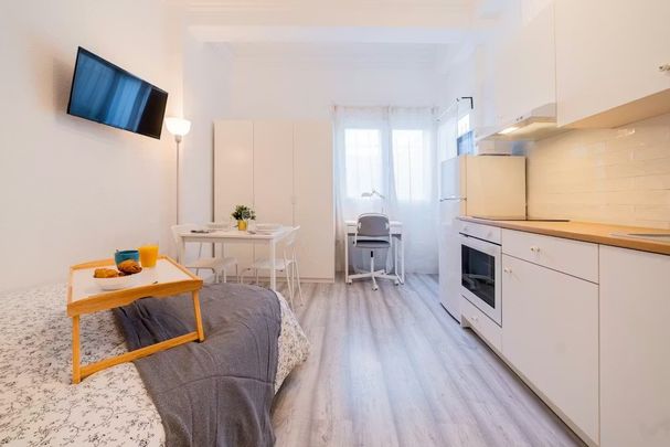 Carrer de Císcar, Valencia, Valencian Community 46005 - Photo 1