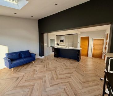 3 bedroom semi-detached house to rent - Photo 2