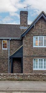 3 bedroom detached house to rent - Photo 3