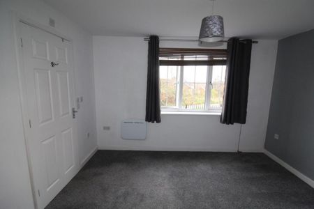 Broadlands Gardens, Pudsey - Photo 3