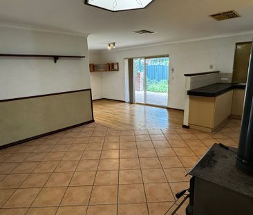 Spacious home with plenty of room to move - Photo 1