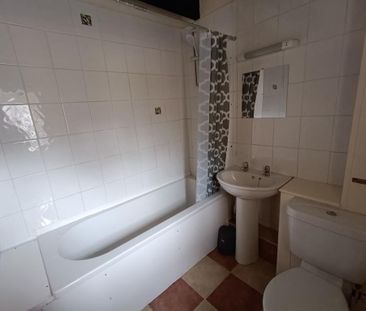 1 bedroom barn conversion to rent - Photo 2