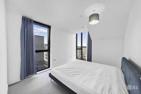 3 bedroom flat to rent - Photo 4