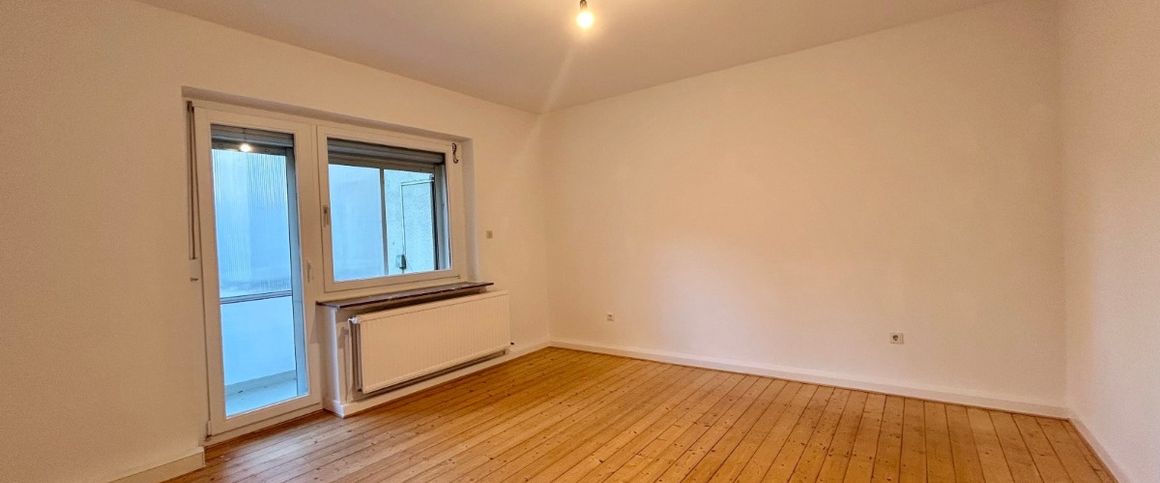 Großzügige 2,5-Zimmerwohnung im Altbaustil - Foto 1