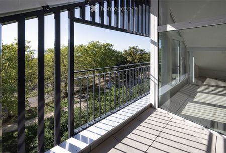 Magnifique Loft sur la colline du Mail à Neuchâtel - Photo 3