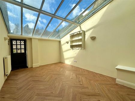 2 bedroom detached house to rent - Photo 3