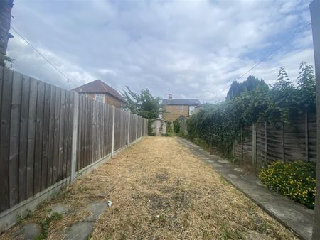 Mill Avenue, Uxbridge, UB8 - Photo 5