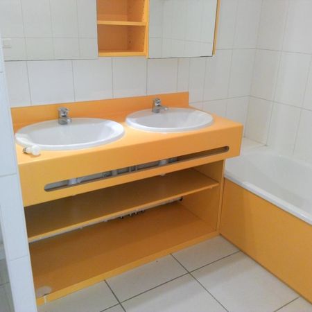 Location Appartement 3 pièces 70m² GRADIGNAN 33170 - Photo 3