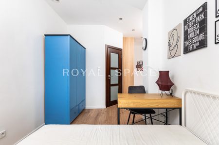 Przytulna kawalerka niedaleko ul. Lubicz - Photo 2