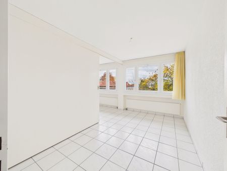 Modern 4.5-room apartment with balcony and roof terrace in Ipsach - Photo 5