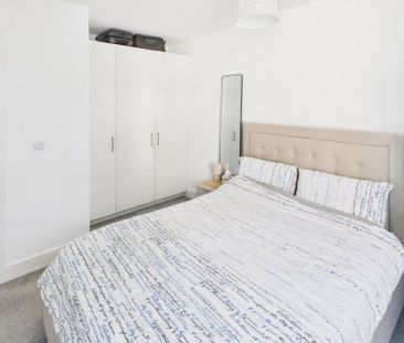 Churchfield Road, Chalfont St. Peter, Gerrards Cross,SL9 - Photo 4