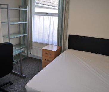 4 bedroom house to rent - Photo 2