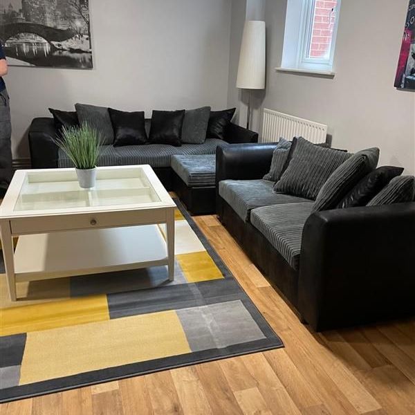 Room 1, 21 Albert Square, NG7 2FH, NOTTINGHAM - Photo 1