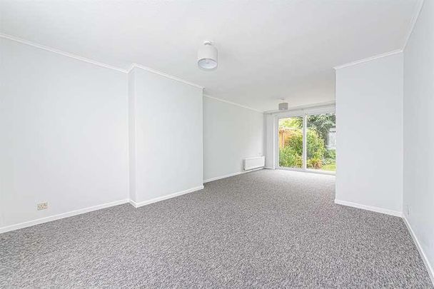 Brook Close, Wokingham, RG41 - Photo 1