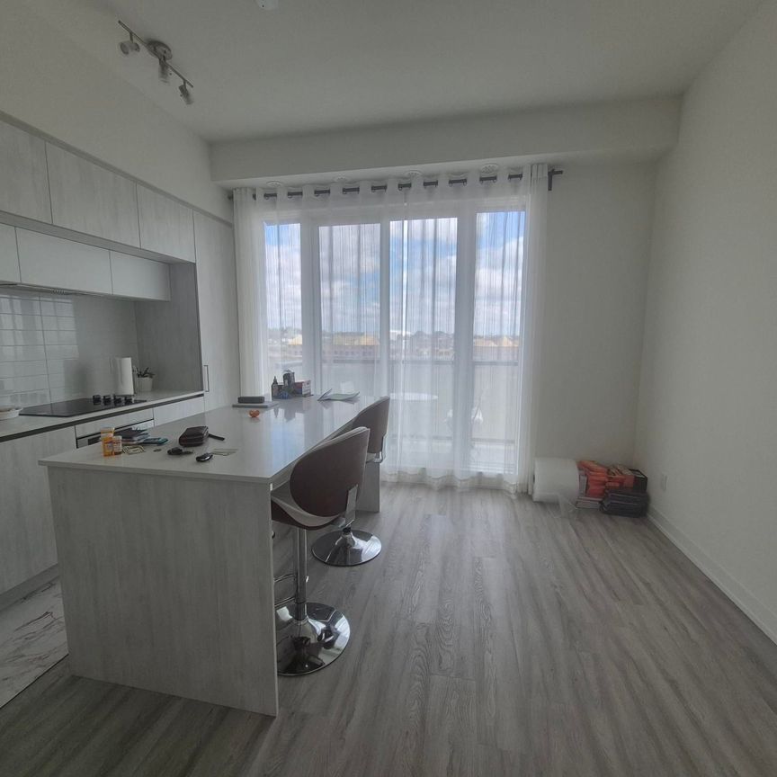 For Lease - 7 Steckley House Lane Unit# 607, Richmond Hill, Ontario - Photo 1