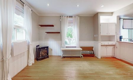 For Lease - 149 Worsley Street, Barrie, Ontario - Photo 4