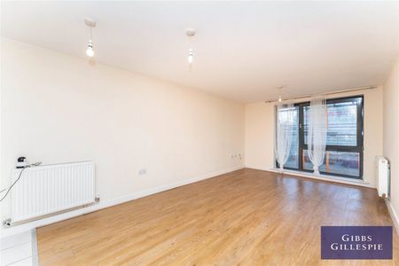 Lovelace House Uxbridge Road, Ealing, London, W13 8RB - Photo 3