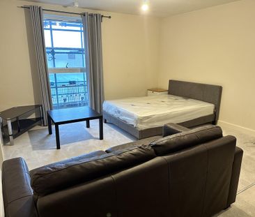 Studio to rent - Photo 5