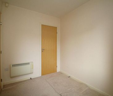 2 bedroom penthouse to rent - Photo 6