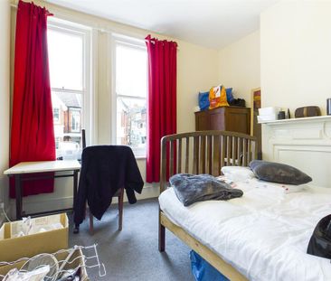 6 bedroom terraced house to rent - Photo 5