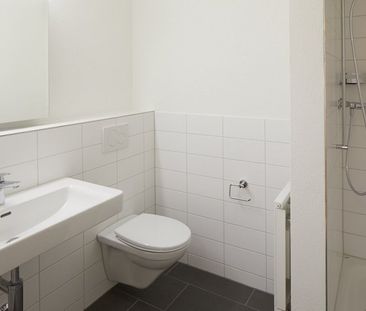 MIETEN OHNE KAUTION - Attikawohnung über den Dächern von Küngoldingen - Photo 6