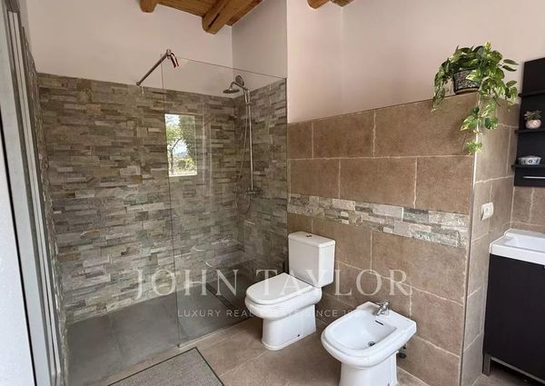 Cala Llonga, Balearic Islands 07849