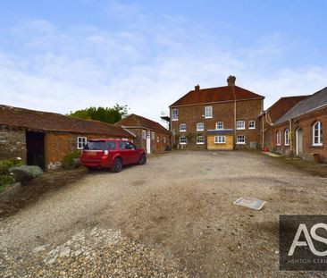 3 bedroom semi-detached house to rent - Photo 5
