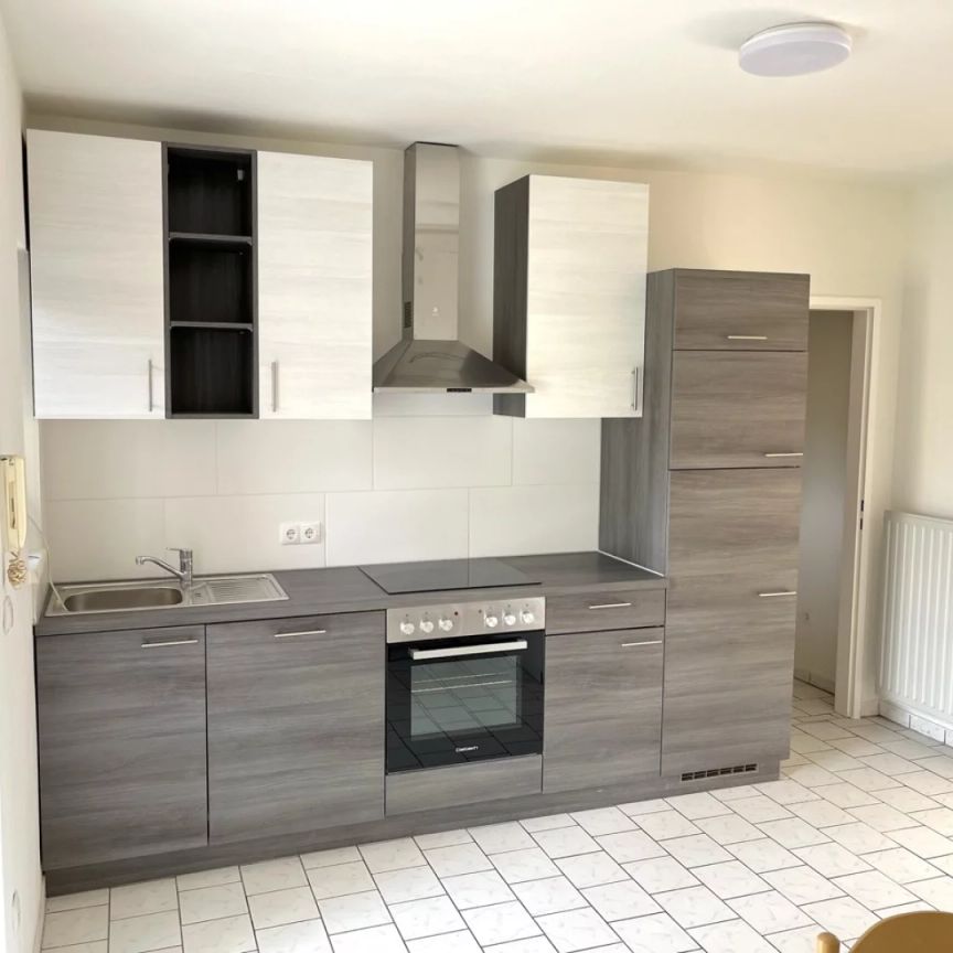 Sonnige 2-Zimmer mit Wintergarten und Balkon - Photo 1