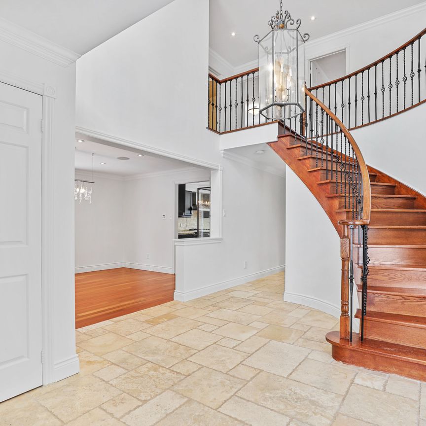 For Lease - 310 Hidden Trail, Toronto, Ontario - Photo 1