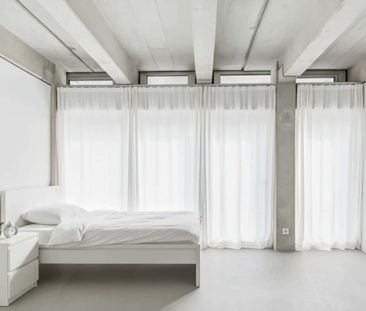 Shared furnished – for 3 people, 2-room apartment with balcony, fit... - Photo 1