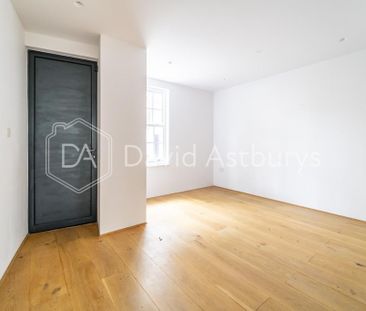 4 bedroom end of terrace house to rent - Photo 4